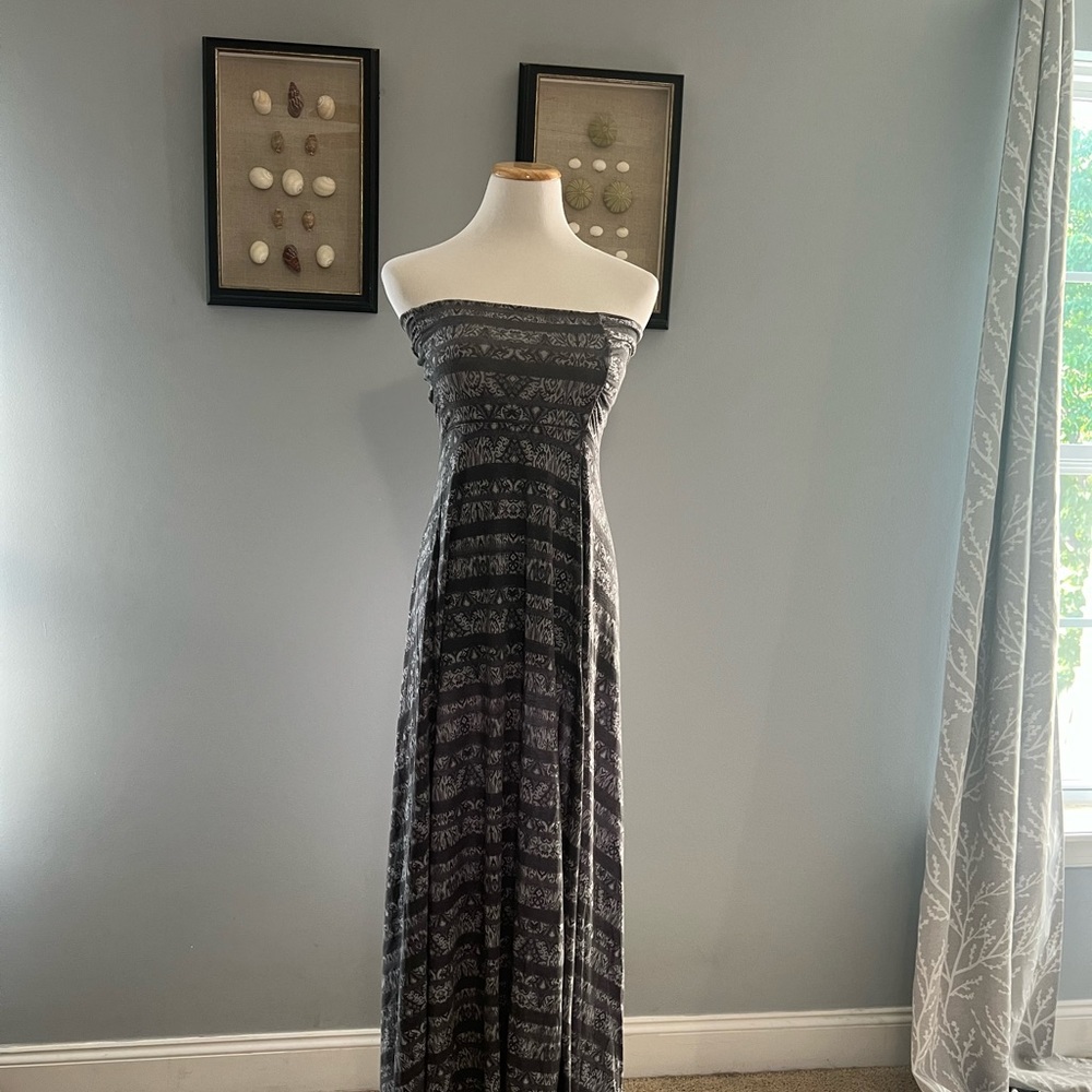 Athleta, dress or skirt